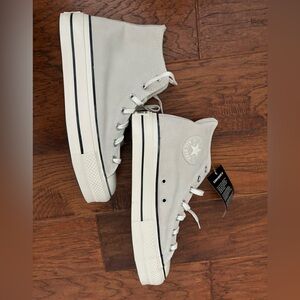 Converse High-tops Size 9